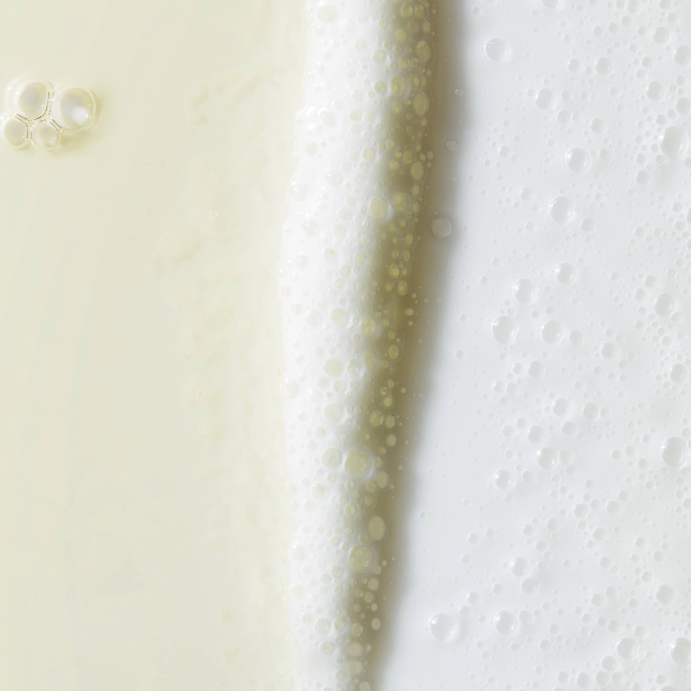 كريم دو كور مُنظف ومُنعم للجسم بزيت يتحول إلى رغوة